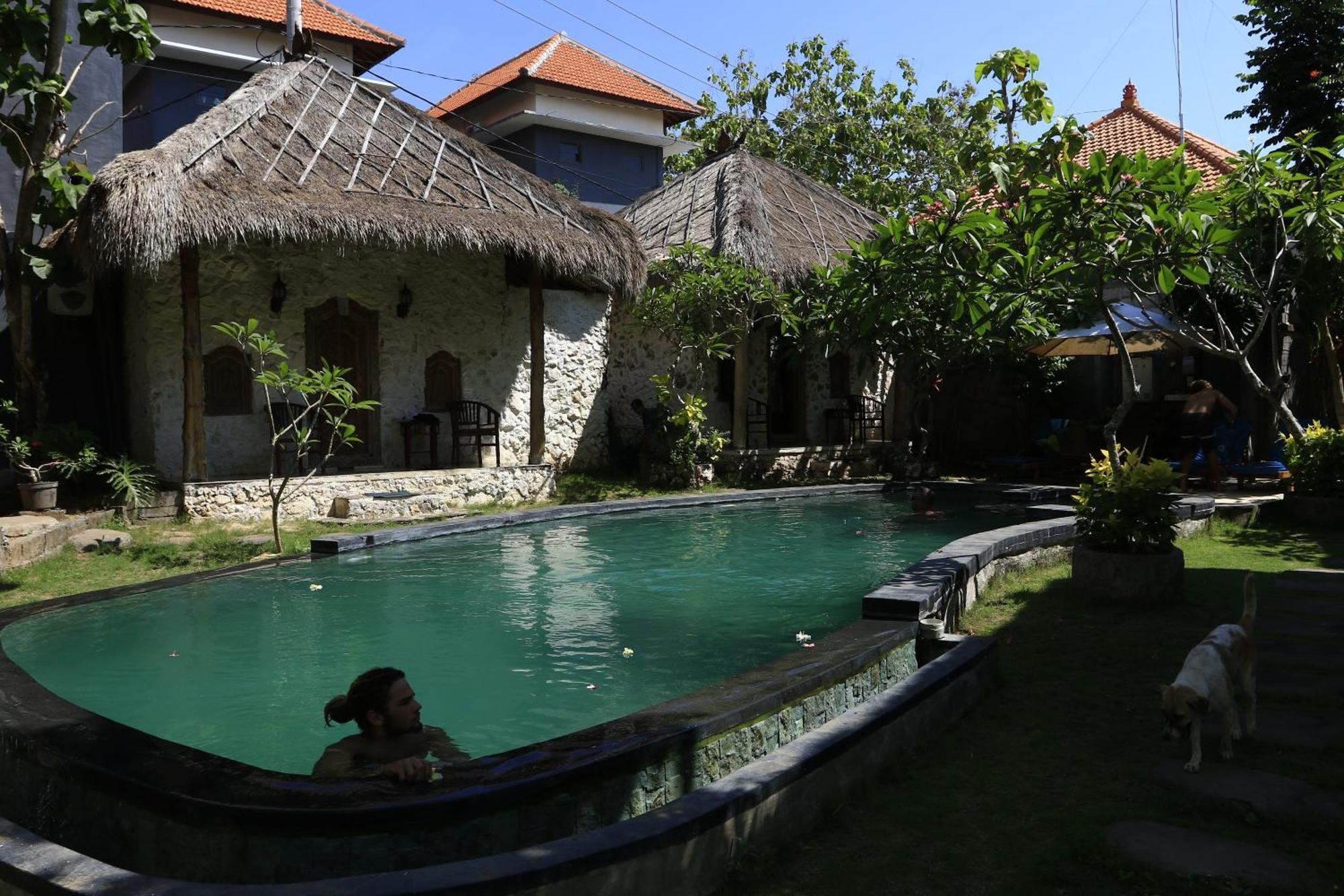 Satria Bungalow Uluwatu Buitenkant foto